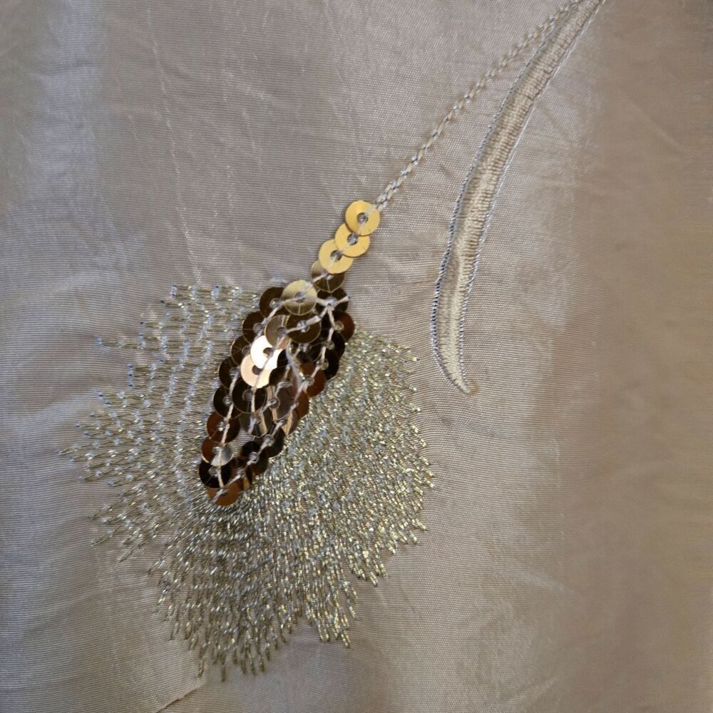 Stunning Unique Beige Sequined Embroidered Asian Inspired Kimono Size M - Picture 4 of 6